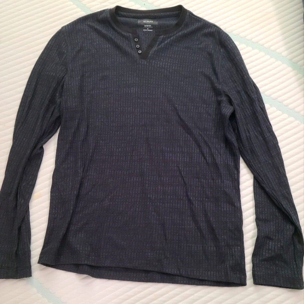 Alfani Long Sleeve Tee Shirt